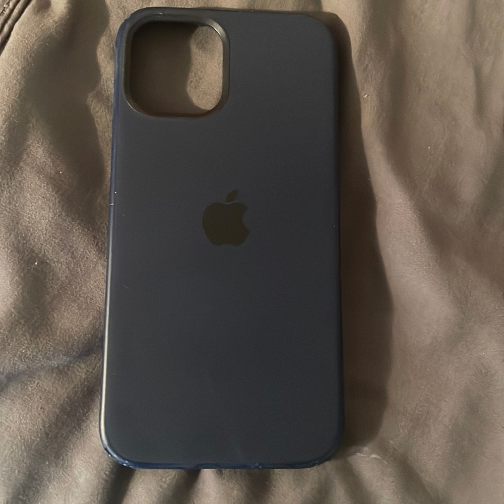 Apple MagSafe Silicon cover-Navy